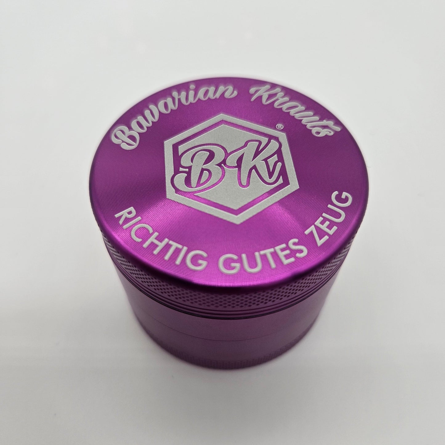 BAVARIAN KRAUTS ALU GRINDER "RICHTIG GUTES ZEUG" - Lila